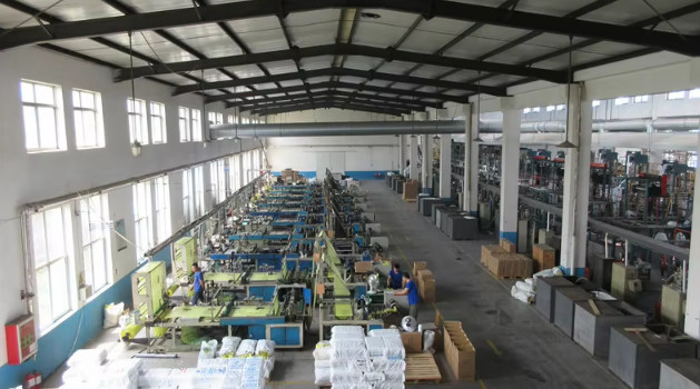 Weifanghongcheng New MATERIALS Co., Ltd. ligne de production en usine