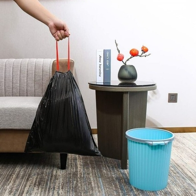 Verte 13 gallons en relief de la corde de traction Biodégradable poubelles poubelles Sacs à ordures forts et robustes