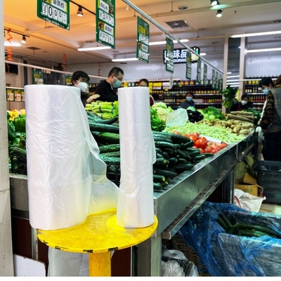 Sacs d'emballage alimentaire en plastique PE en surface en relief Sacs en rouleau pour le stockage et l'emballage des aliments
