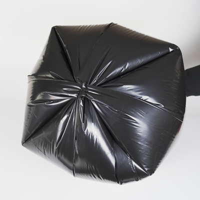 Sacs à ordures noirs de taille personnalisée pour des solutions polyvalentes de gestion des déchets