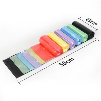 Sacs à ordures colorés et clairs en relief pour la cuisine du bureau à domicile