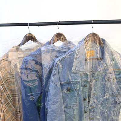 Sacs d'emballage en plastique pour vêtements imperméables à l'eau et à la poussière pour le stockage de costumes et de robes OEM