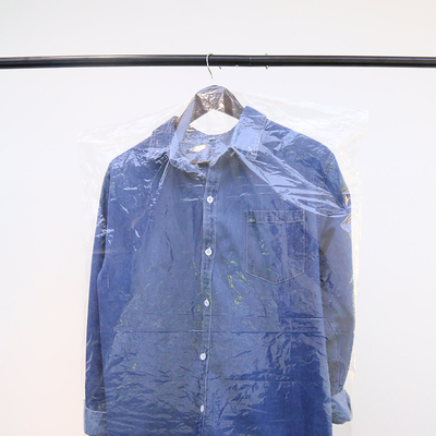Sacs d'emballage en plastique pour vêtements imperméables à l'eau et à la poussière pour le stockage de costumes et de robes OEM