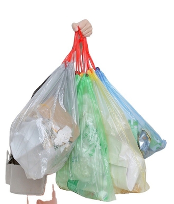 Sac à ordures à corde à tirer certifié écologique pour l'élimination des déchets