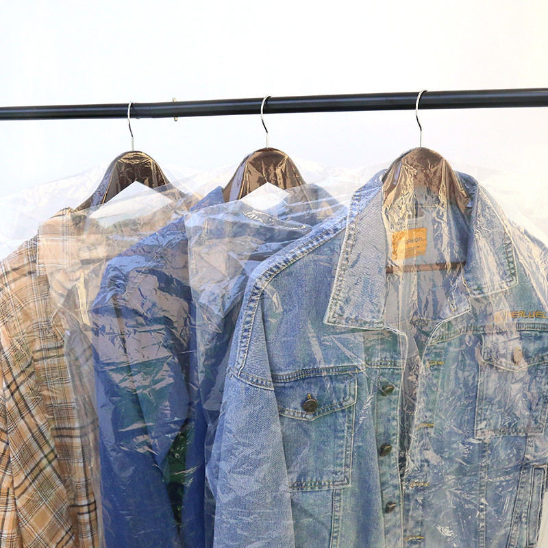 Sacs d'emballage en plastique pour vêtements imperméables à l'eau et à la poussière pour le stockage de costumes et de robes OEM